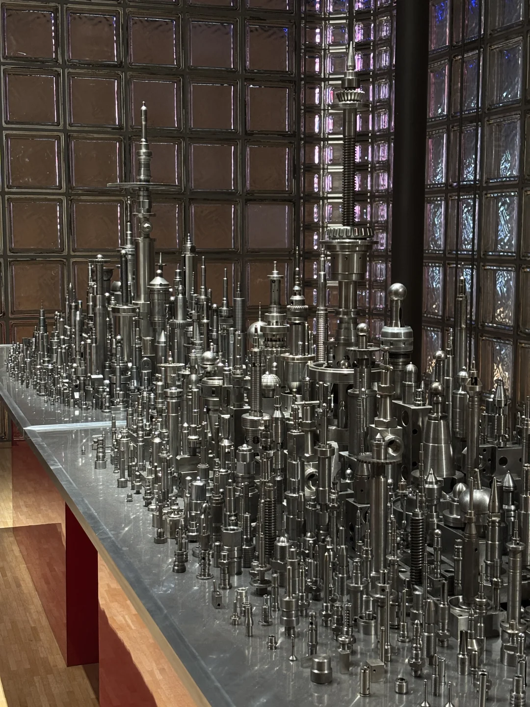 金属文化 ｢METAL｣by Hermès