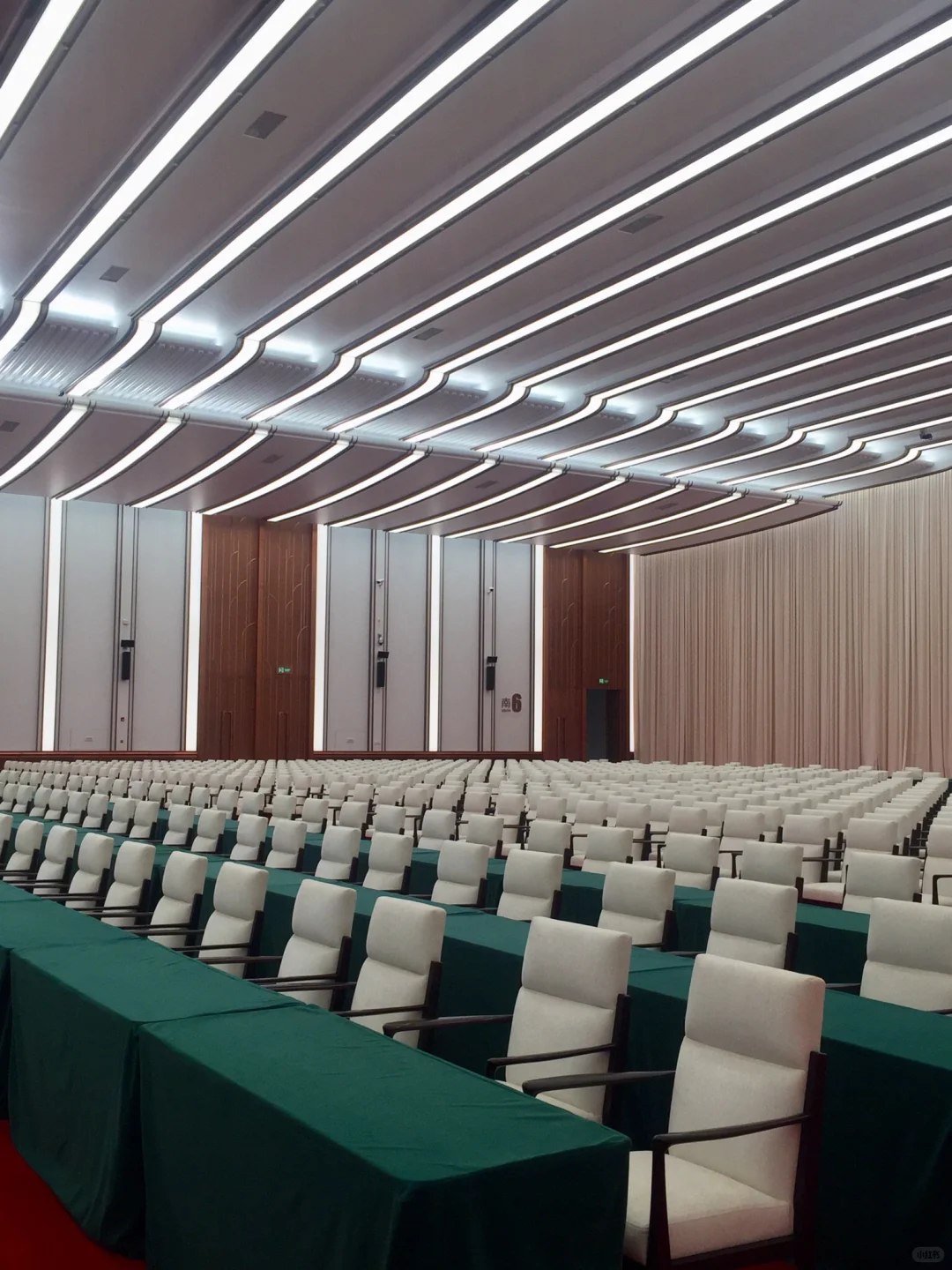 在中国看世界，让世界看中国?