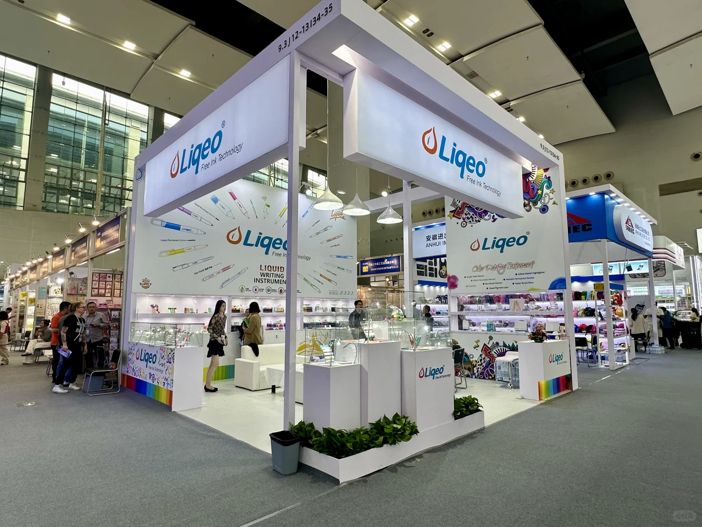 广交会极简展台大曝光!原来极简风是这样的