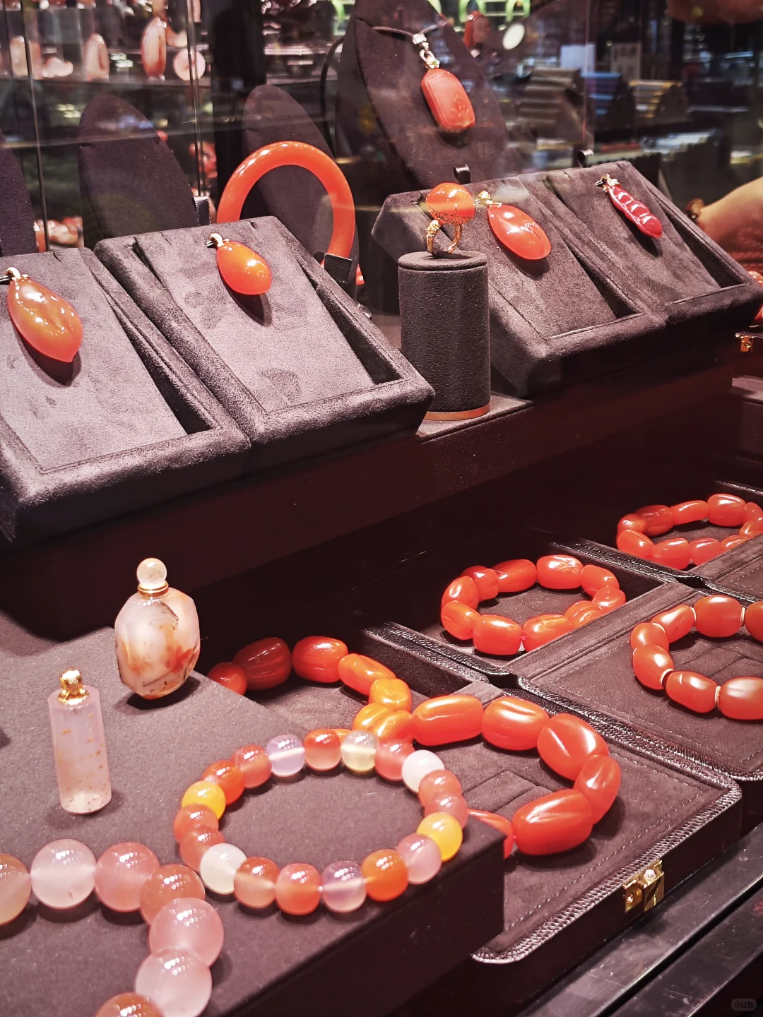 进博会现场 ｜ 珠宝展