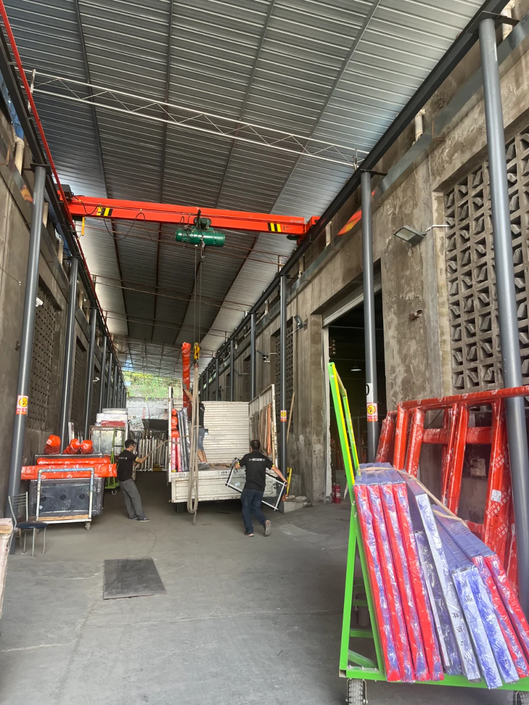 真敢说！选门窗商家不如先选工厂！