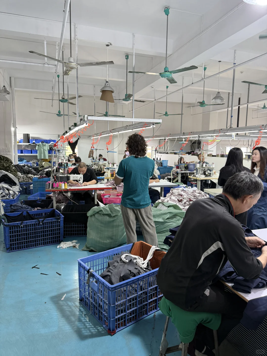 外国友人来我们工厂考察