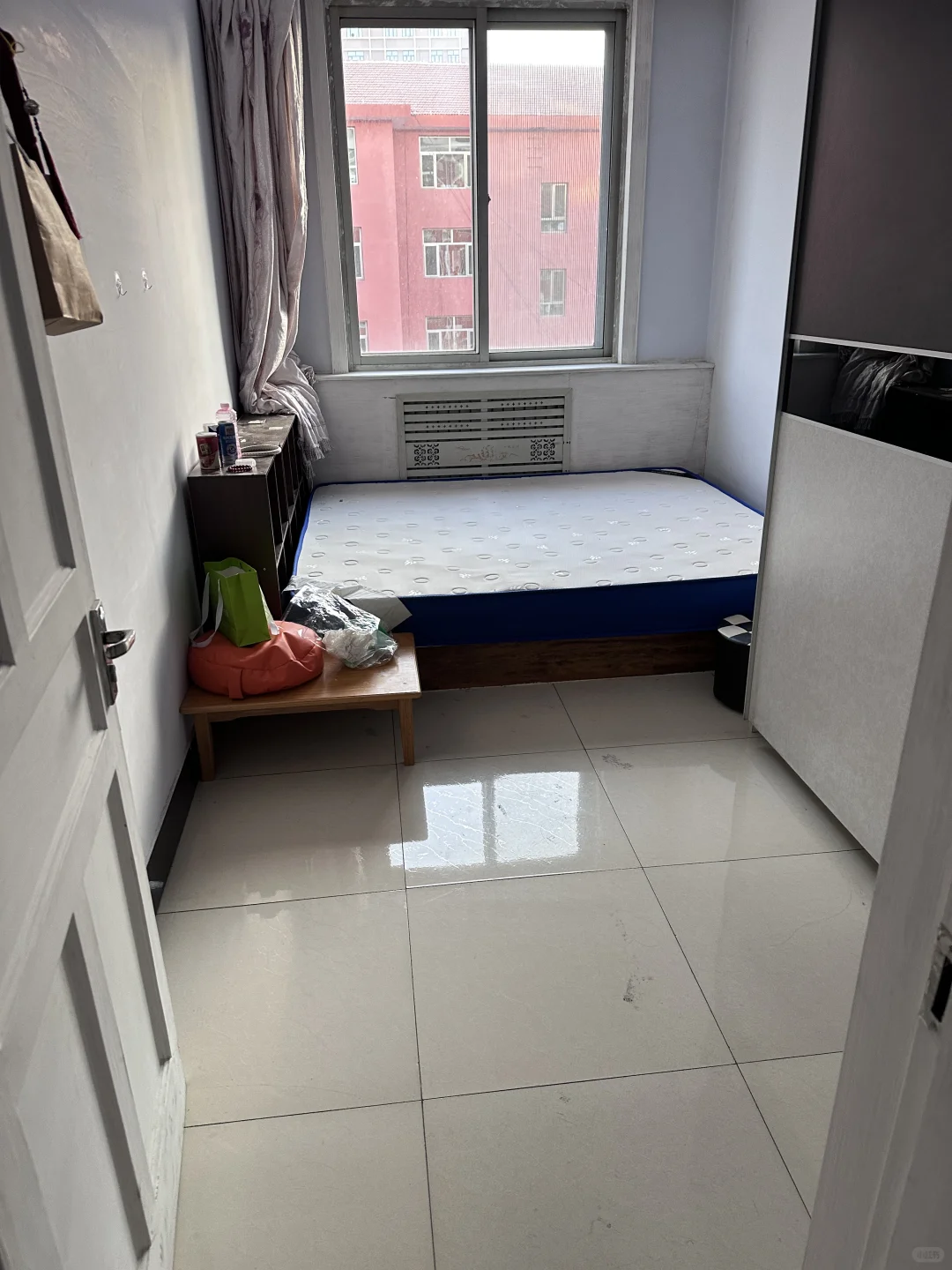 林业局家属楼单间出租仅限女声 1763140374