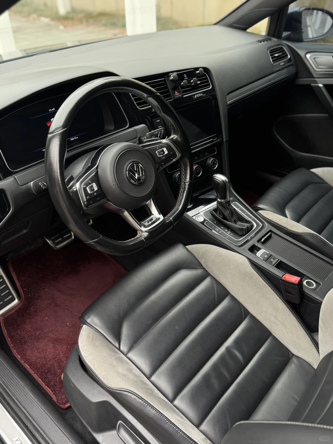 出一台19年带液晶仪表7.5rline，达喀尔蓝