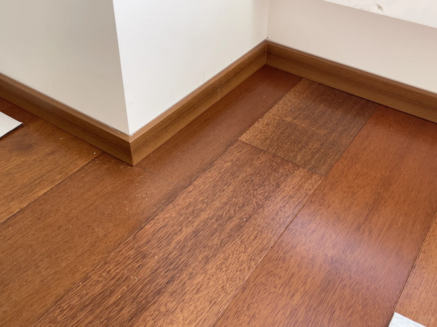 木地板装完了，来交换一张你家的地板吧