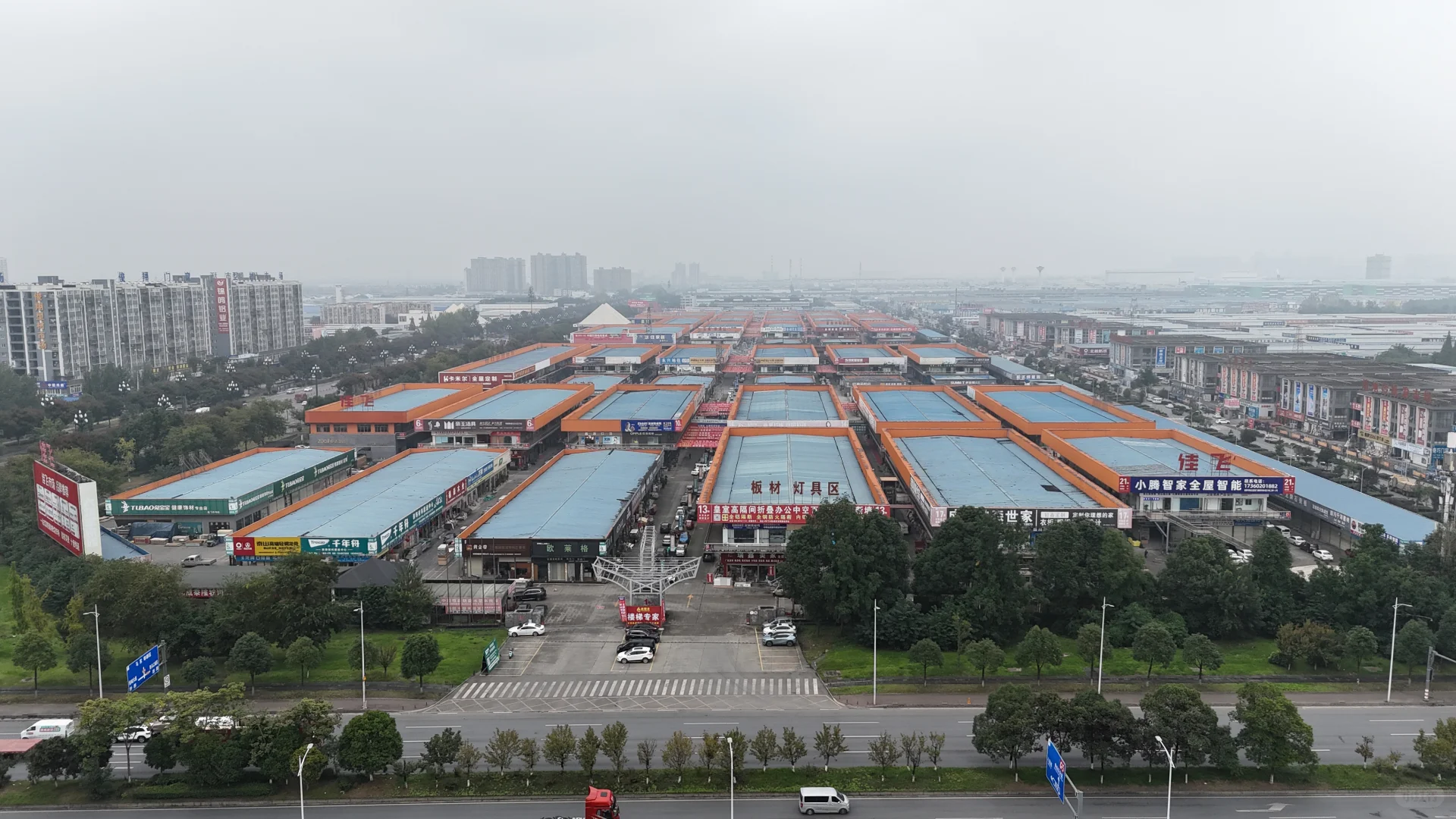 成都买建材成都佳飞建材家居批发市场地砖