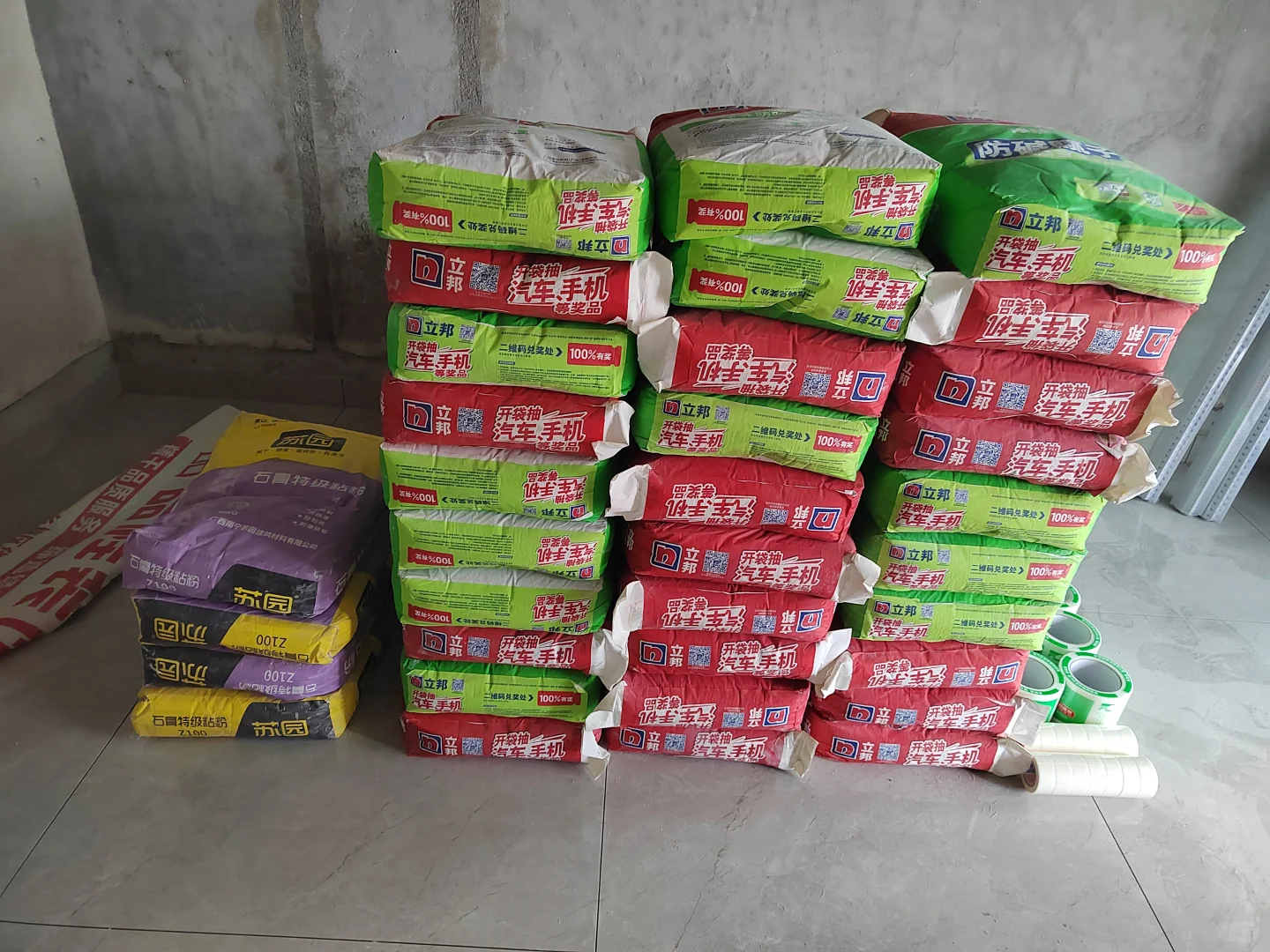 雨虹防水到货实拍|南宁防水材料批发