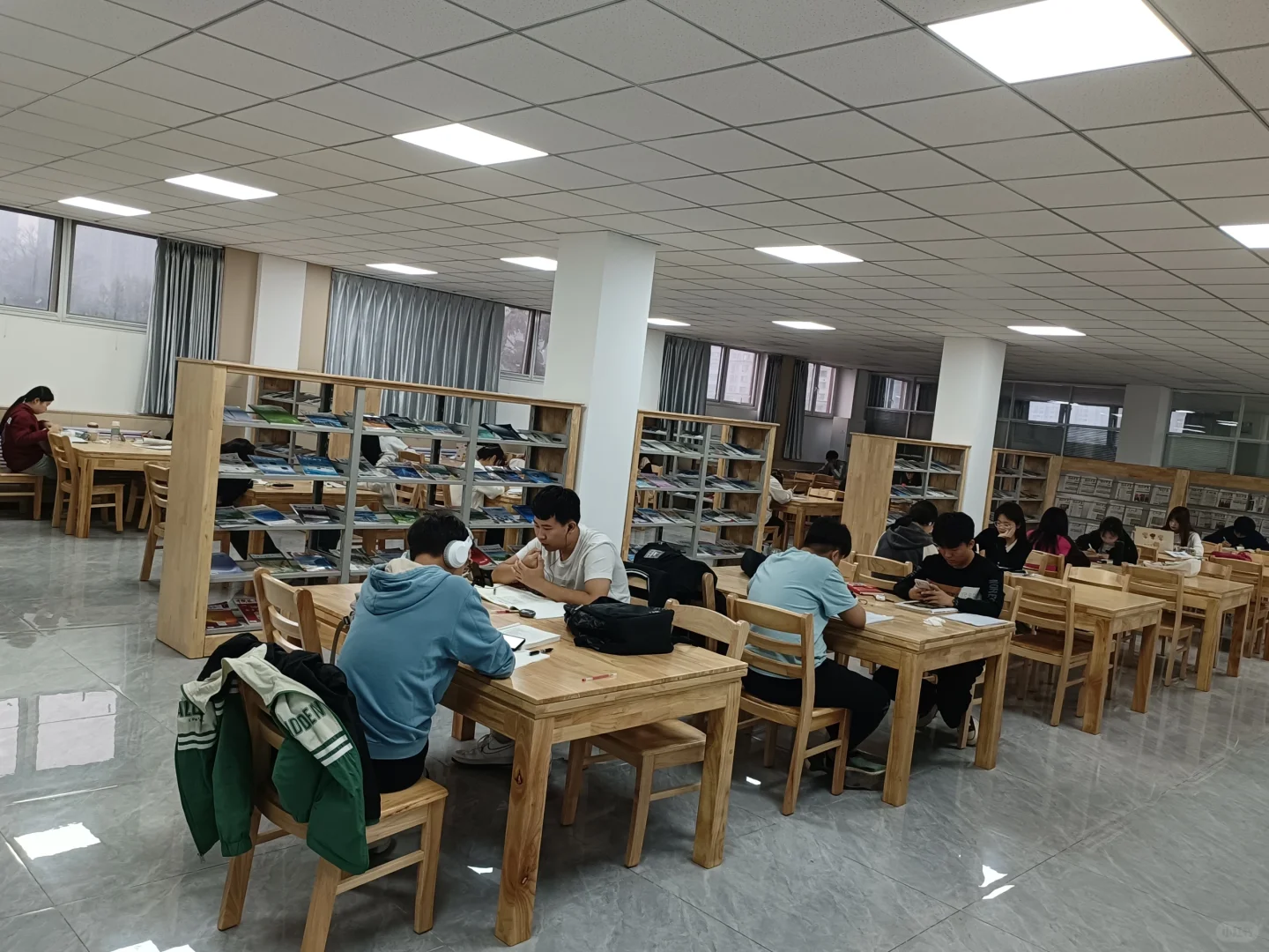 努力的你在闪闪发光