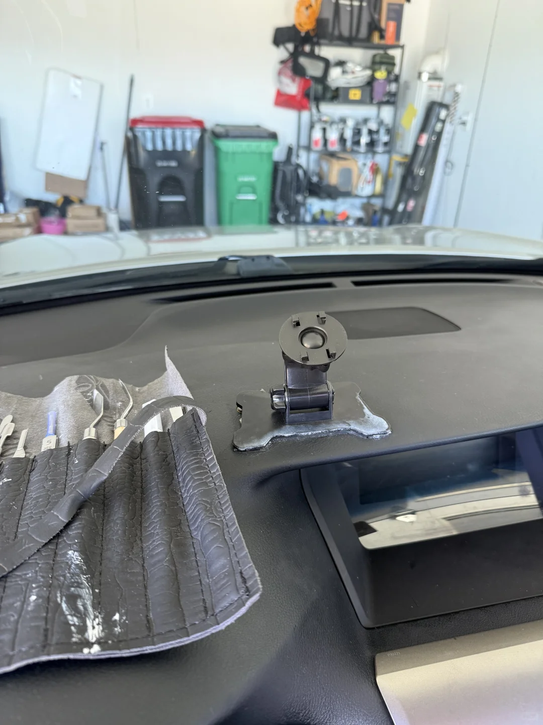 雷克萨斯Rx350仪表台破损修复