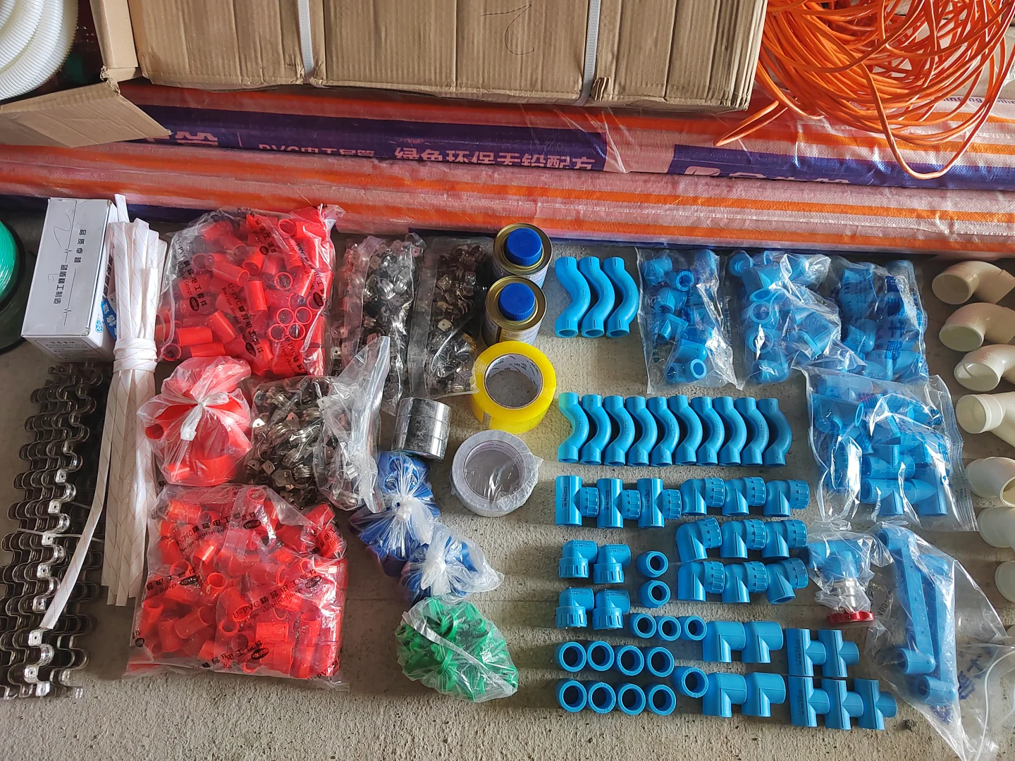 雨虹防水到货实拍|南宁防水材料批发