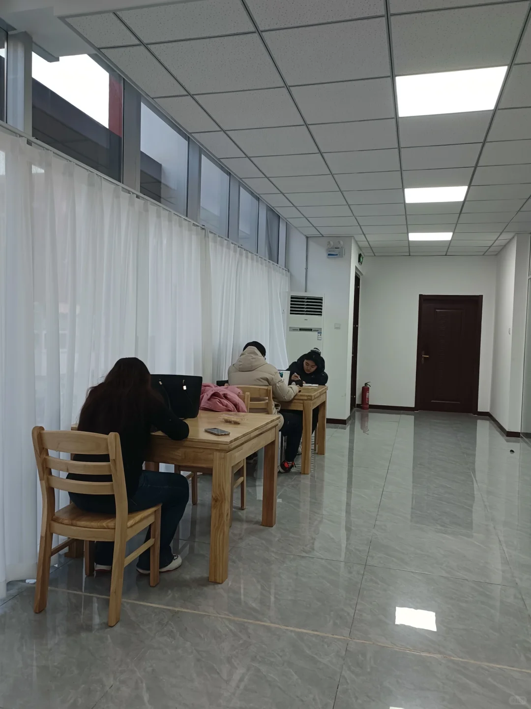 努力的你在闪闪发光