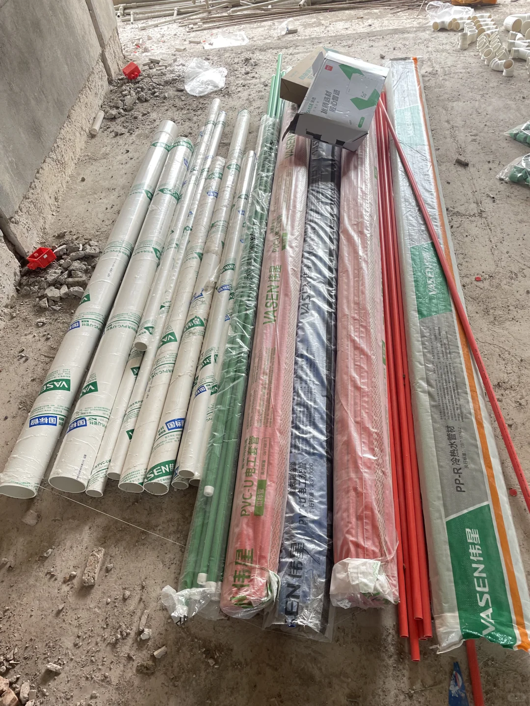 货比三家才定下的水电材料！