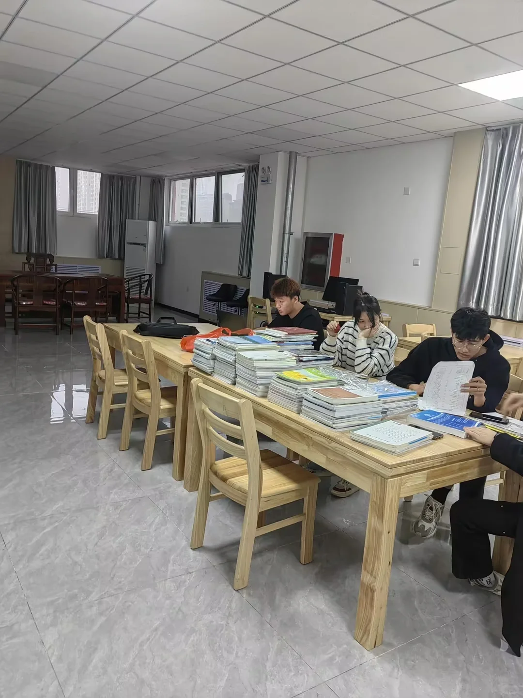 努力的你在闪闪发光