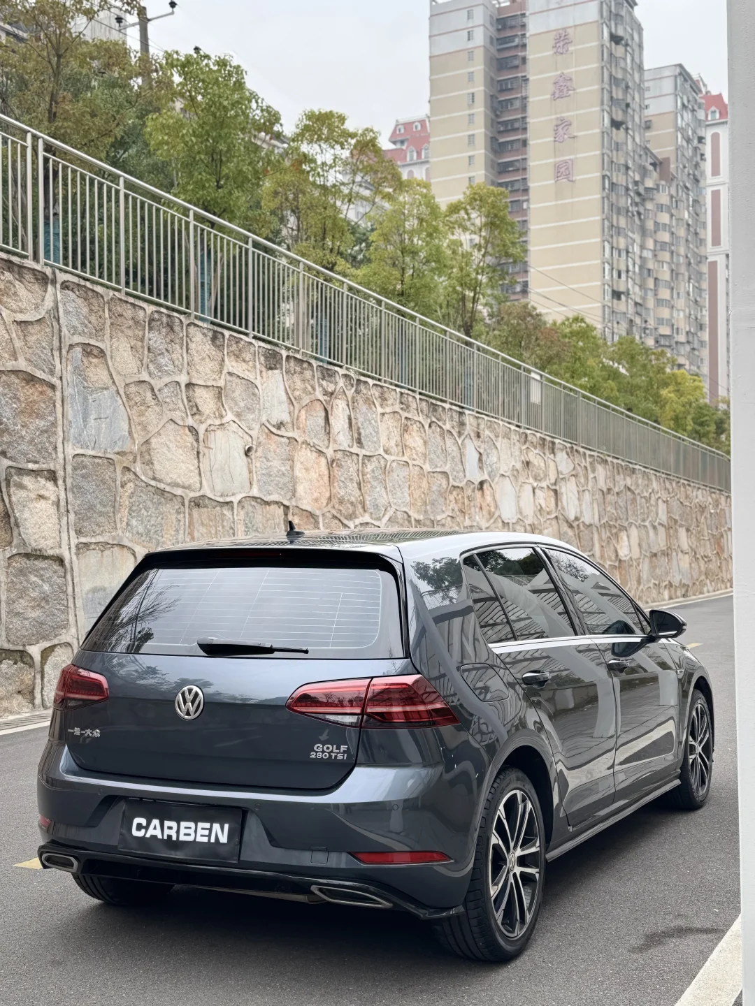 出一台19年带液晶仪表7.5rline，达喀尔蓝