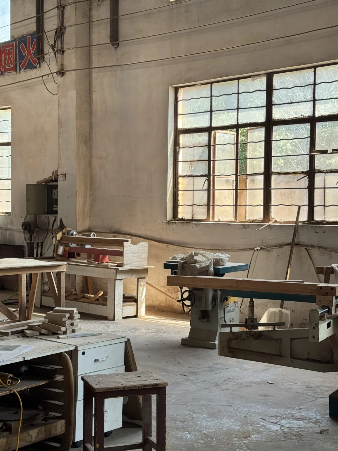 芜湖湾沚家具工厂，好适合中古风装修?