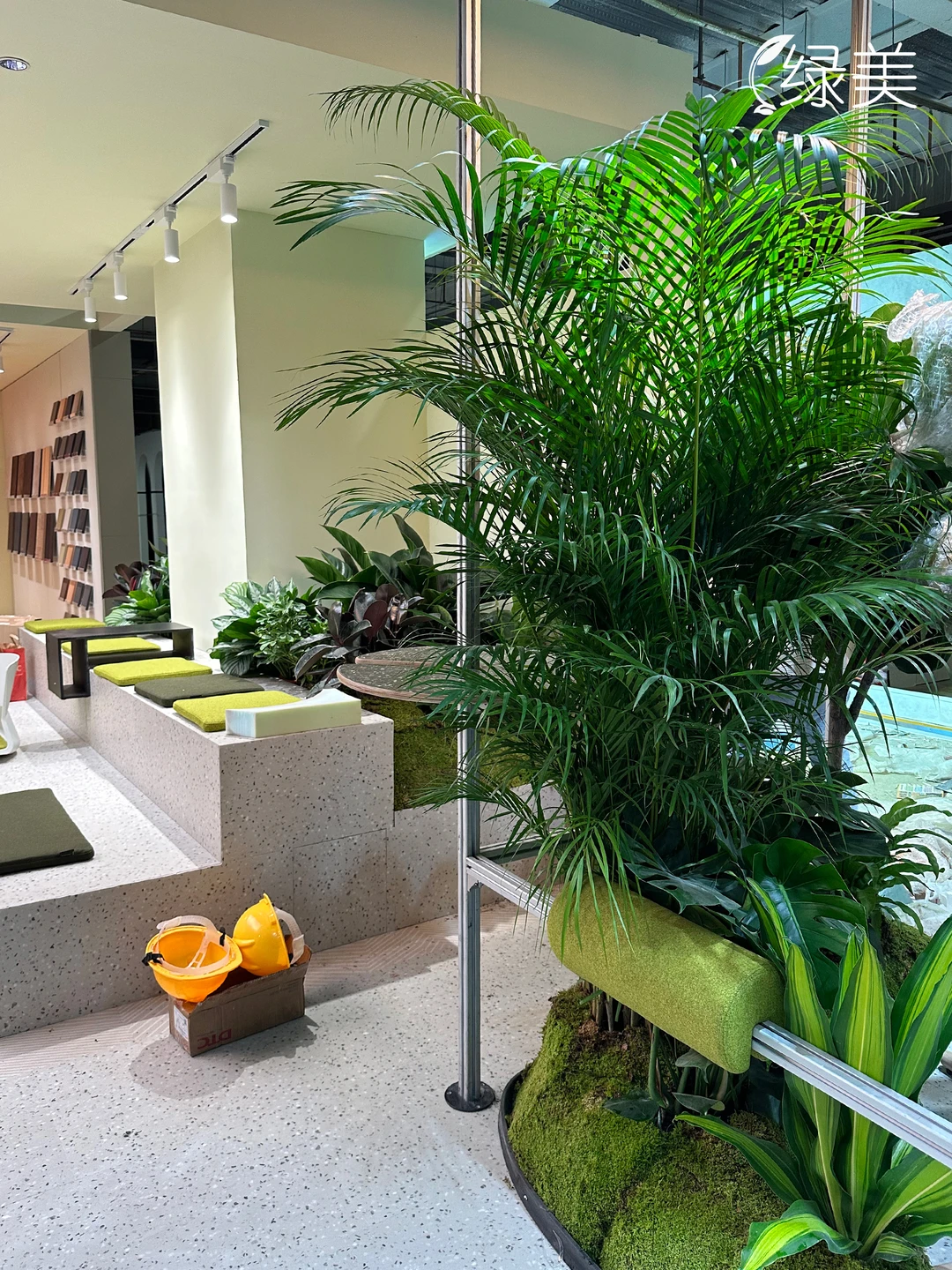 广州琶洲展会室内绿植设计 | 企业展厅布置