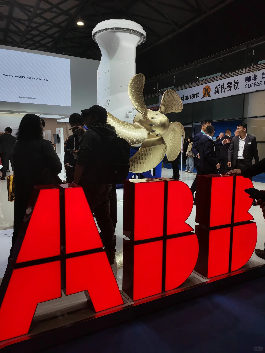 谁懂在展览上看到我校领导的激动啊