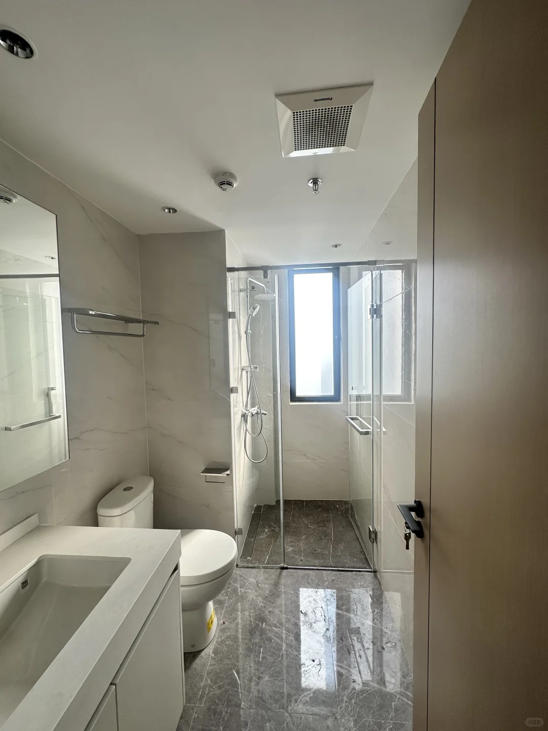 ?会展湾东城 海景两房一厅空房自由配置