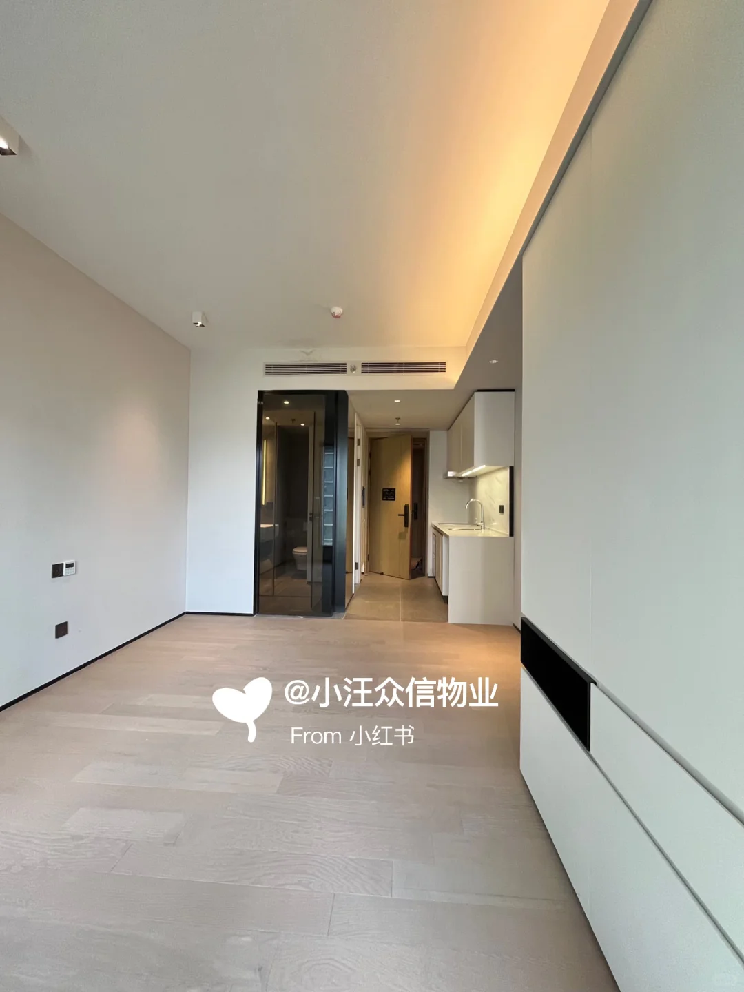 福永会展湾水岸精装空单间 可空房?️配齐