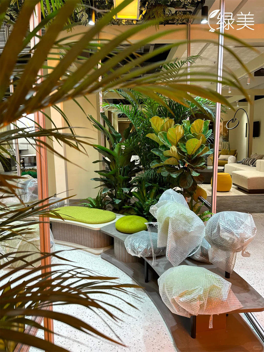 广州琶洲展会室内绿植设计 | 企业展厅布置