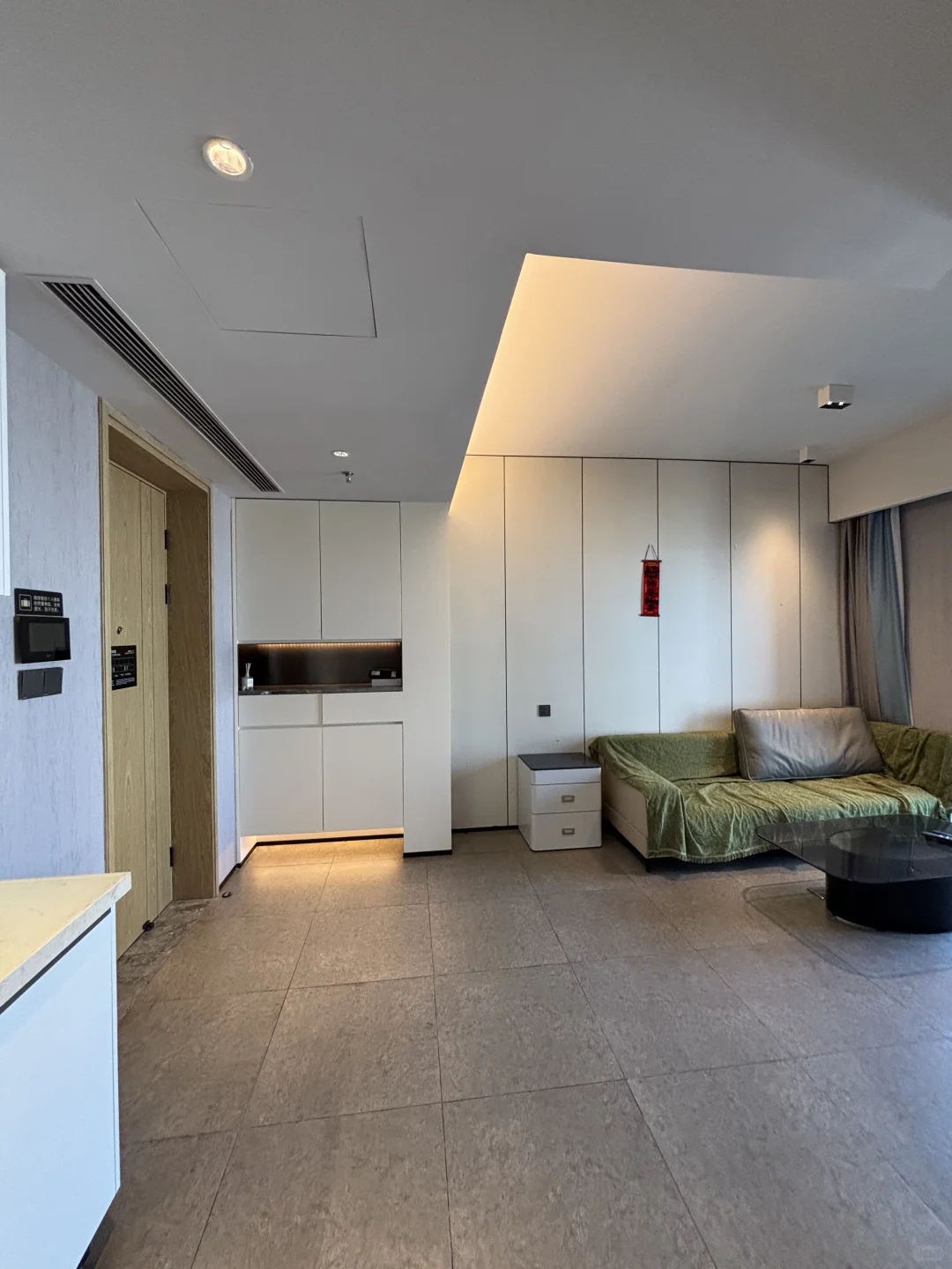 会展湾水岸60平两房一厅特价3500拎包入住