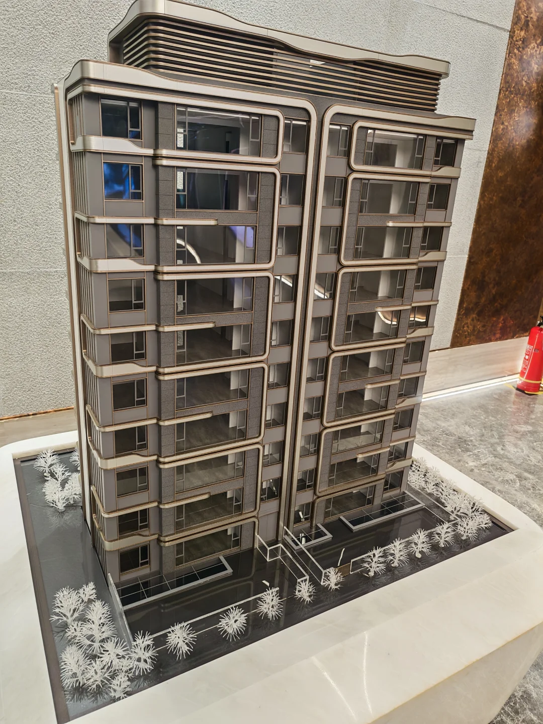 会展豪宅，一梯一户一楼带花园带地下室