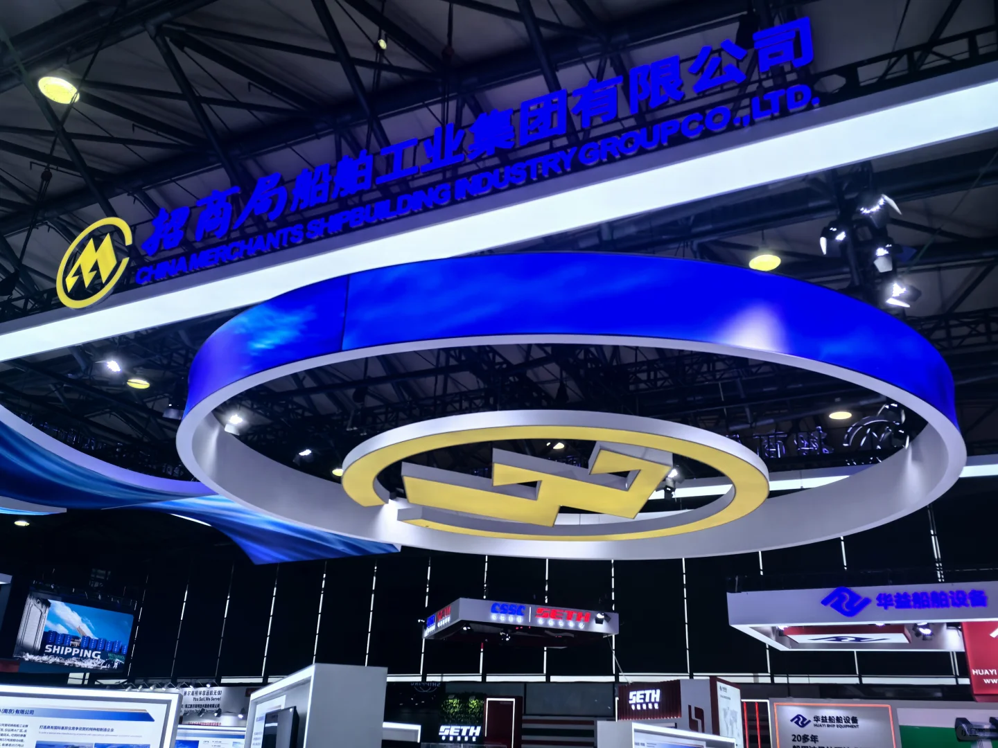 谁懂在展览上看到我校领导的激动啊