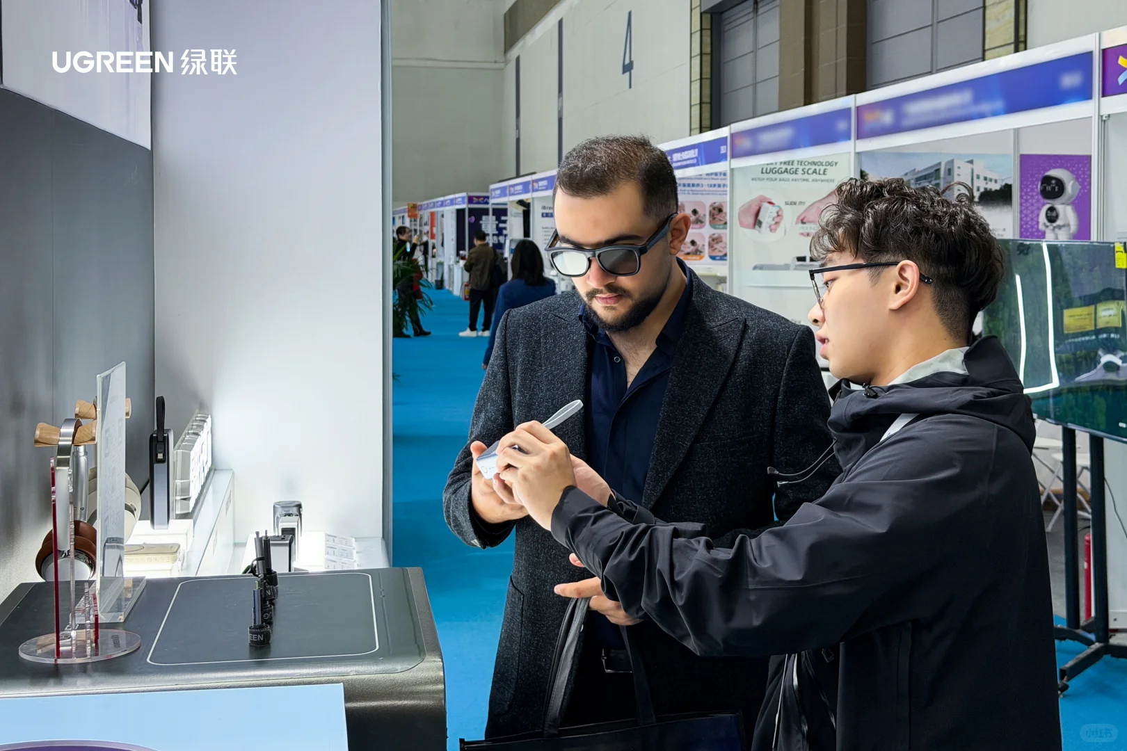 绿联亮相2025AIE博览会