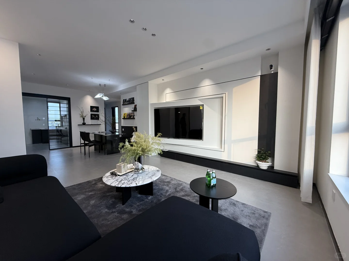 会展红光山湖景房133平米三室双卫 带车位