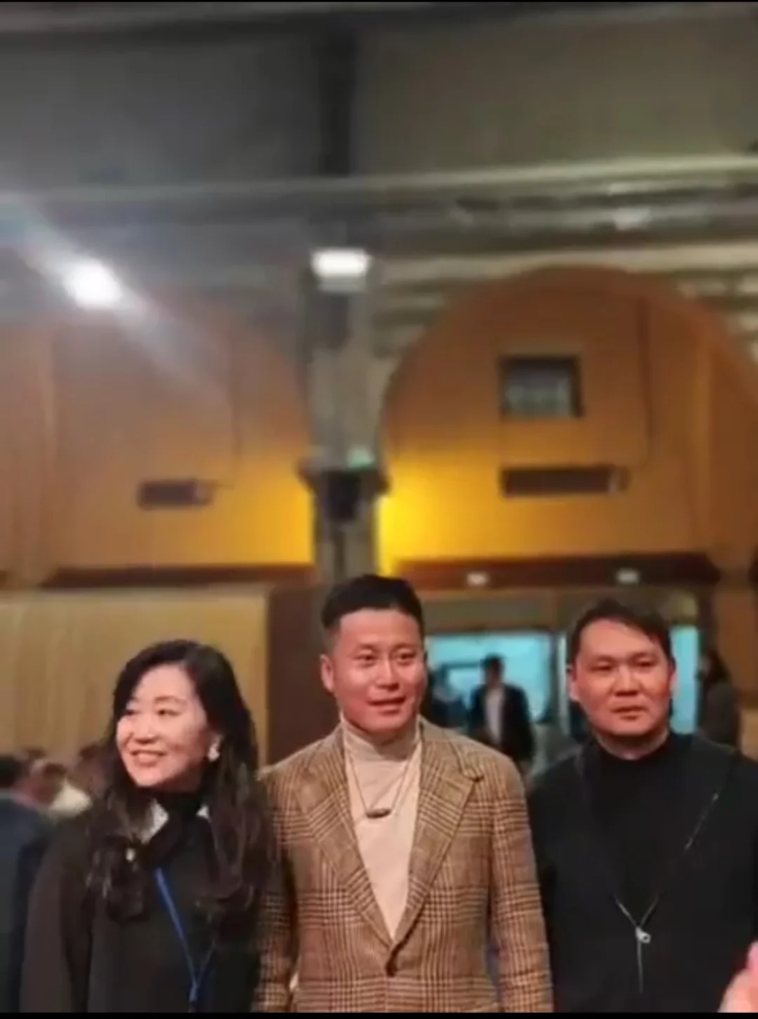 勃艮第的葡萄酒拍卖，最贵桶被中国人买入