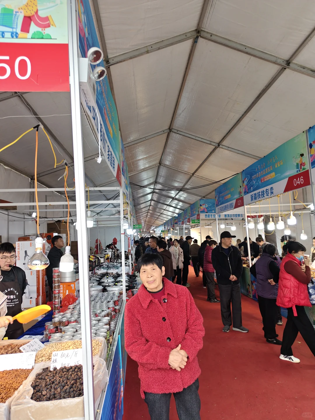 诸暨城市广场?️正热闹！赶大集一样