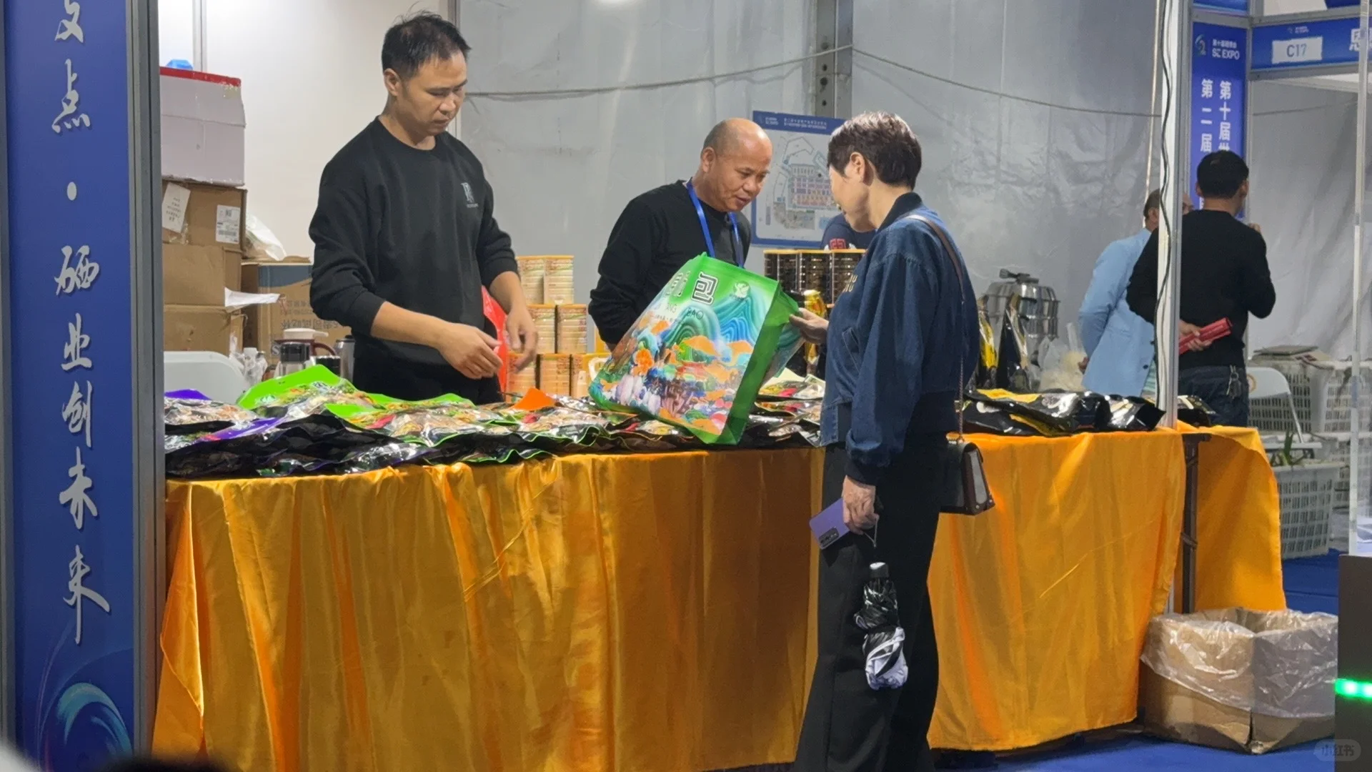 发现新商机，摆个摊，每月随便3-5w