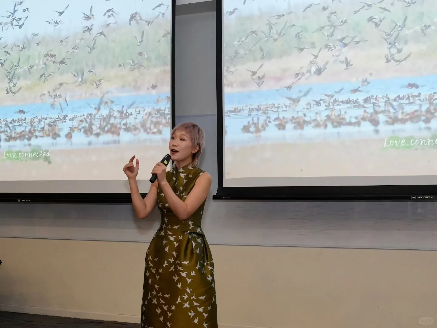 新加坡推荐会在南洋理工顺利进行