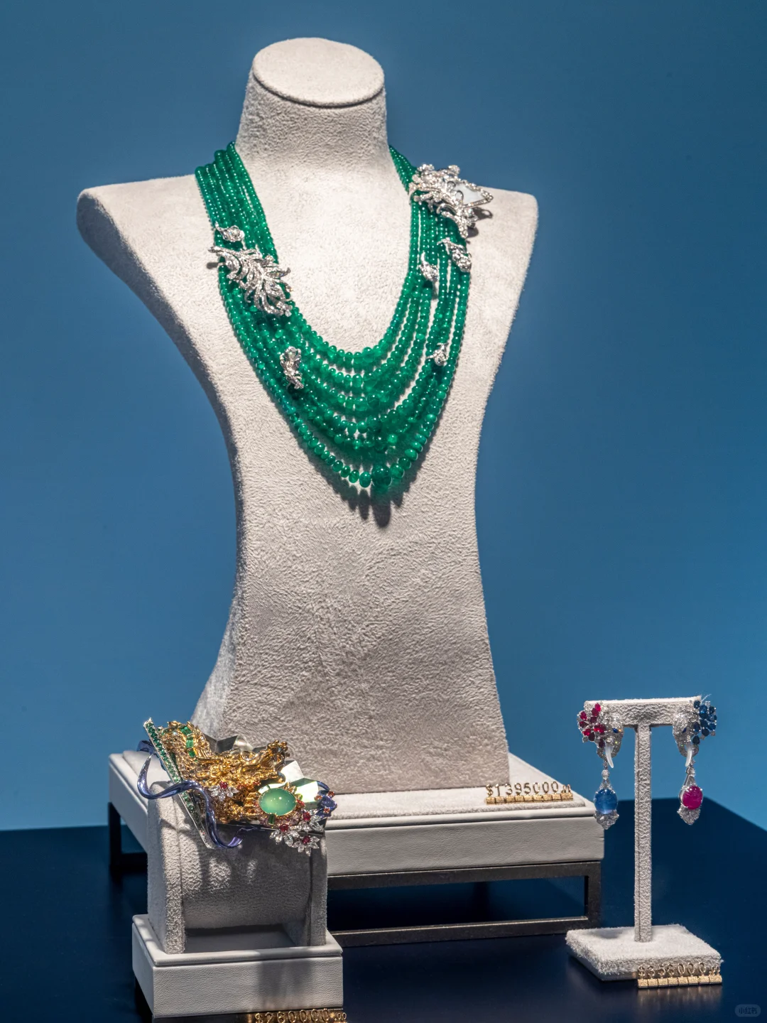 苏富比旗舰艺廊展售| 龙梓嘉CIGALONG珠宝