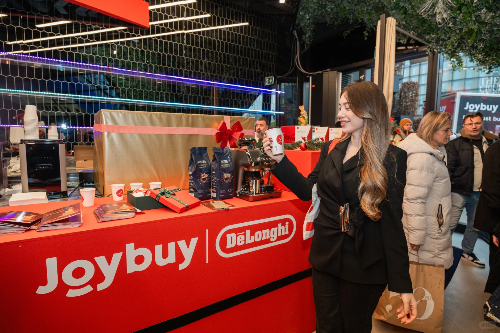 ??Joybuy圣诞快闪活动圆满举办?