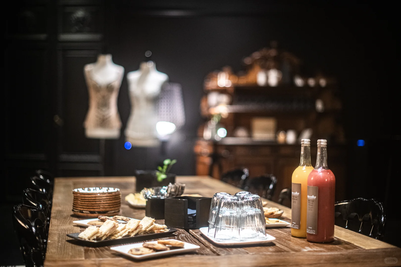 ??中法双语主持并翻译昱美东方欧洲推介会