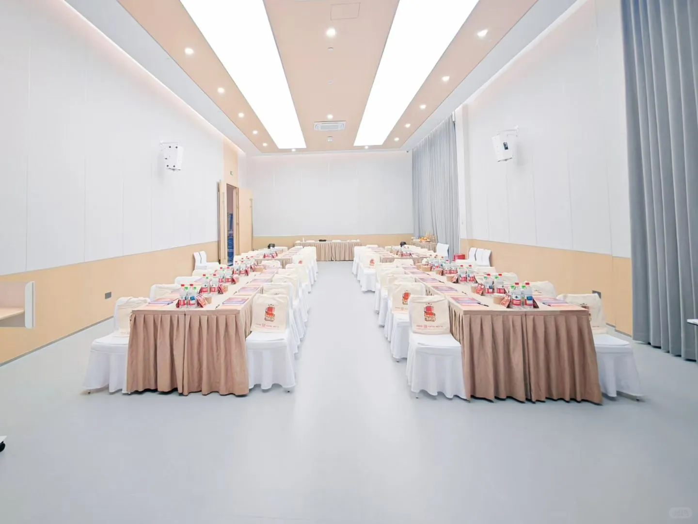 深圳宝藏会议中心?高端活动一站式搞定!