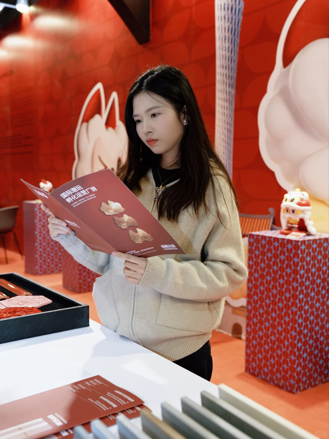 人气太火爆的设计周展位！魔法狮太好拍了！