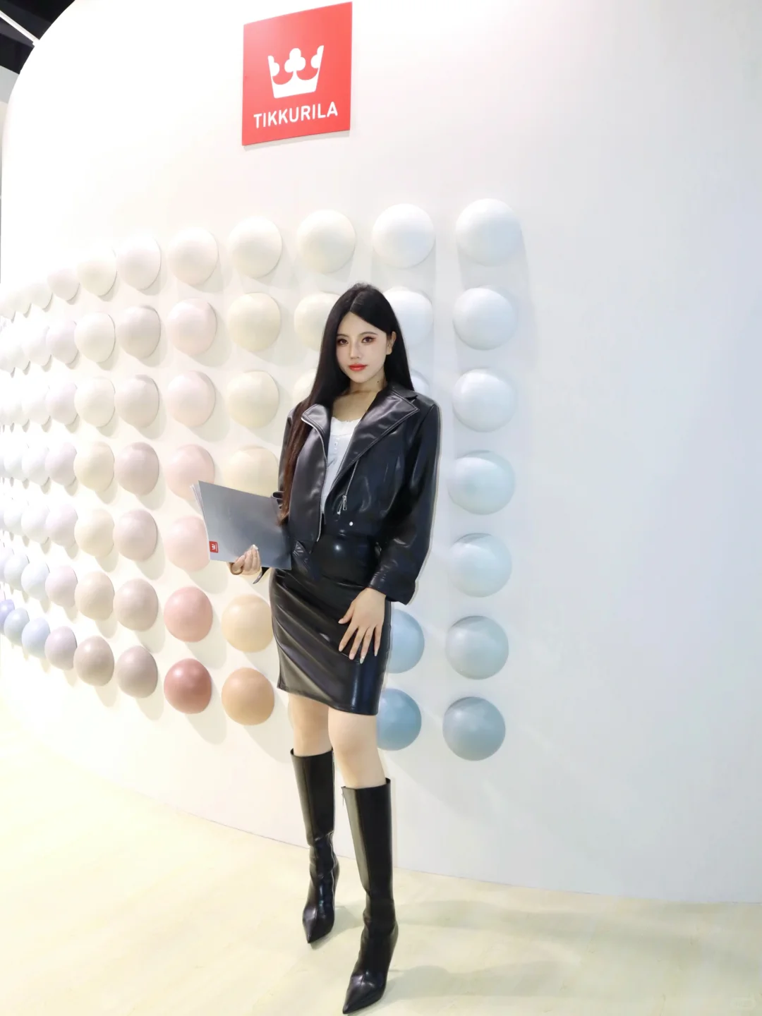 被色彩包围的一天?芬琳漆展位美到失语