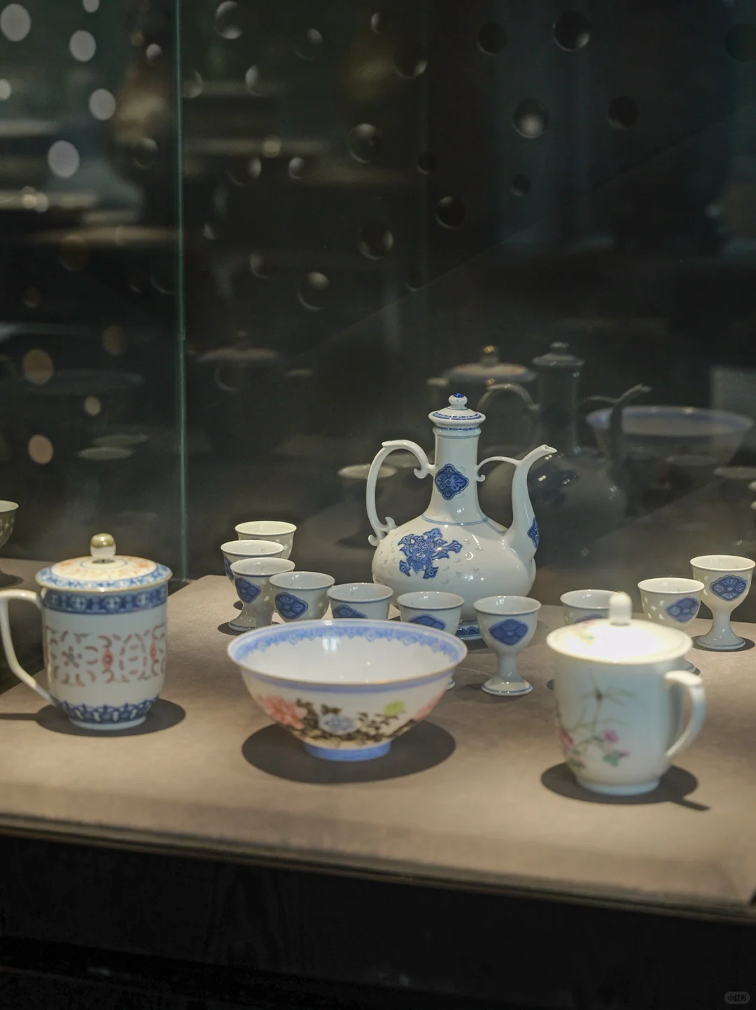 玉柏玲珑 × 2025瓷博会|「饮光」启幕