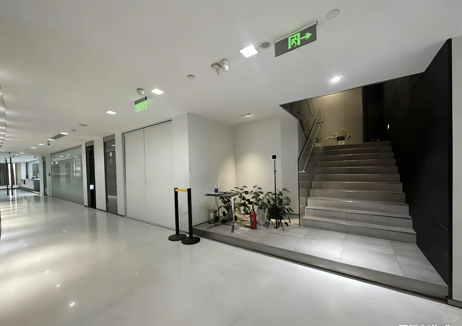 汽车展厅 整栋出租 4600平米