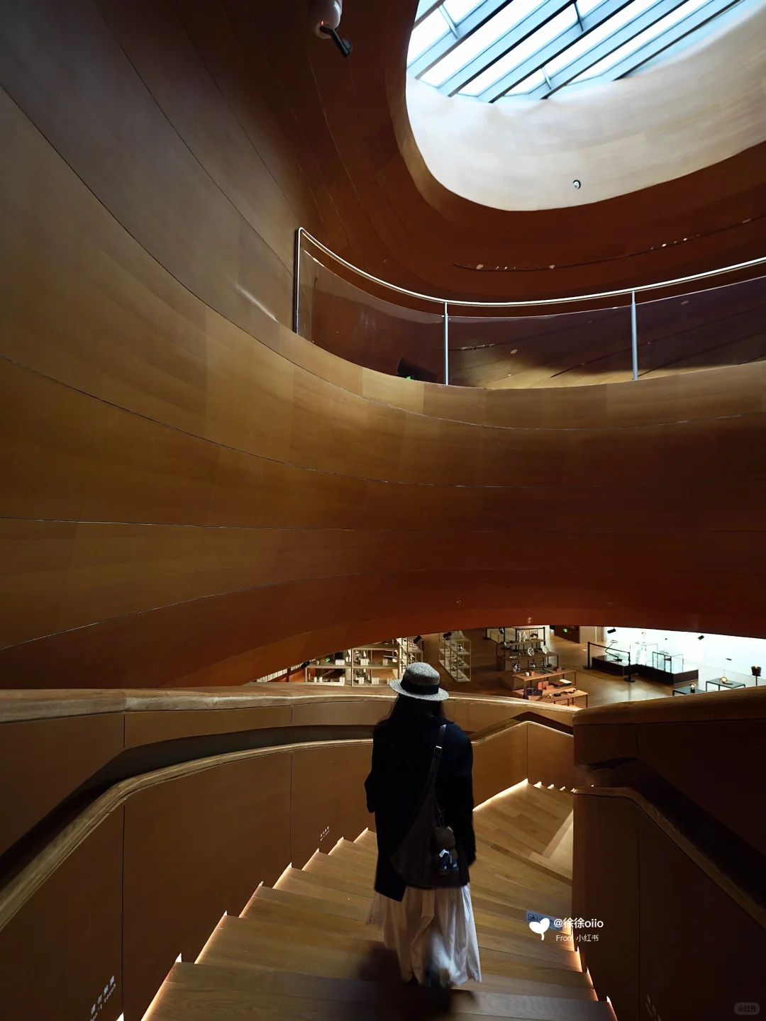 深圳新地标，走进巨型“AirPods”宇宙?