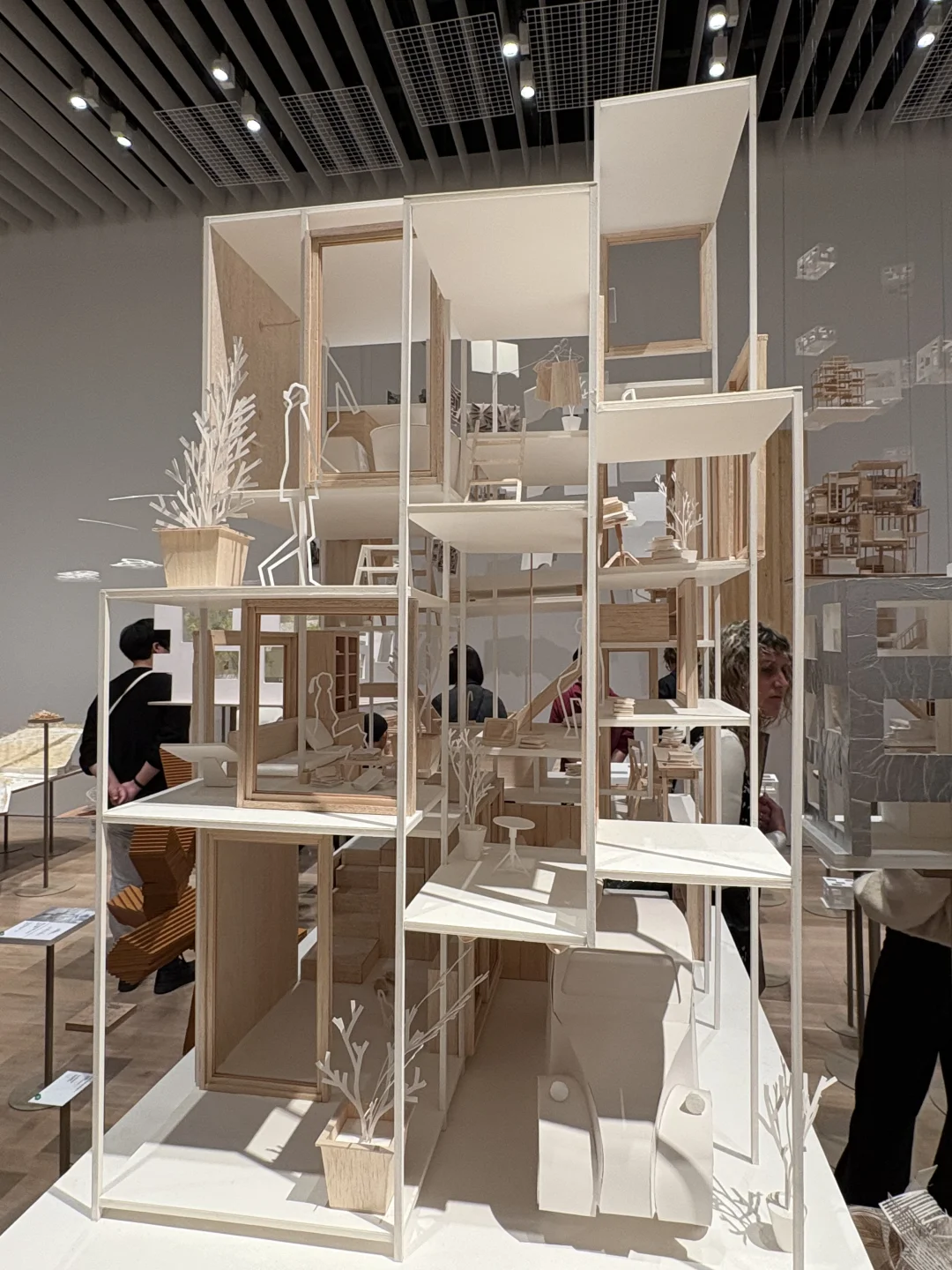 ??六本木无敌震撼的建筑艺术展