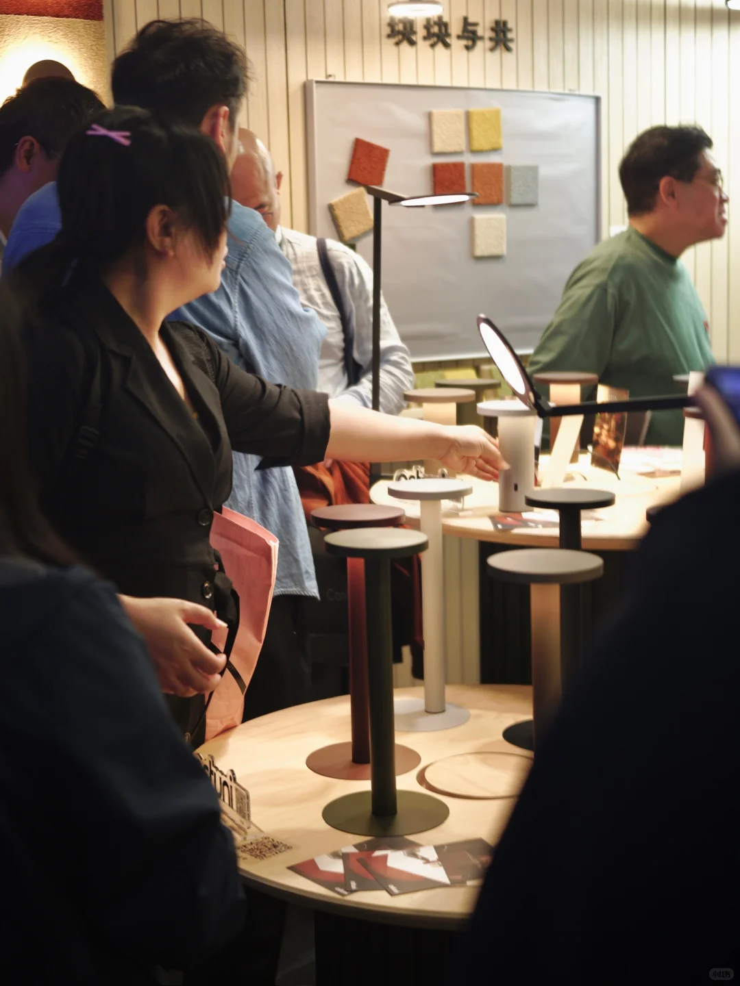 以“亲爱”为名，感受光 感受温暖