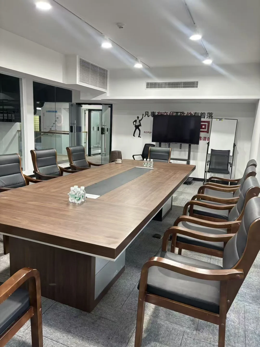 三亚开会不发愁|5-100人高端会议室任选