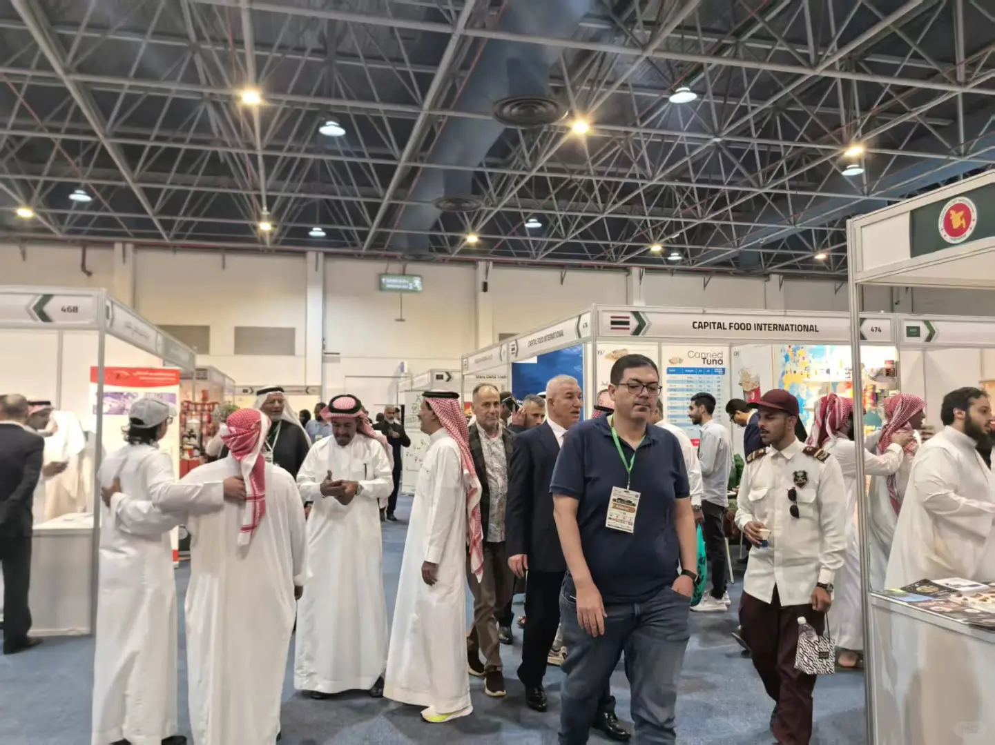 晚上22:00沙特吉达展会第一天