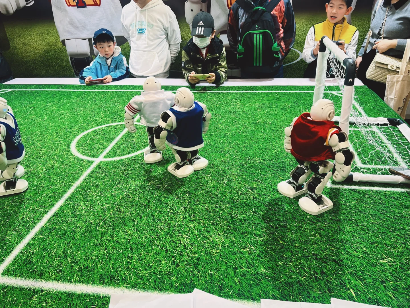 2025 ? 环梦AI机器人科普展?