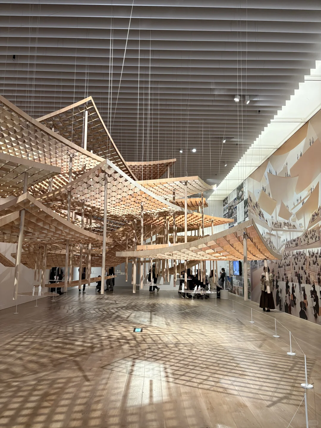 ??六本木无敌震撼的建筑艺术展