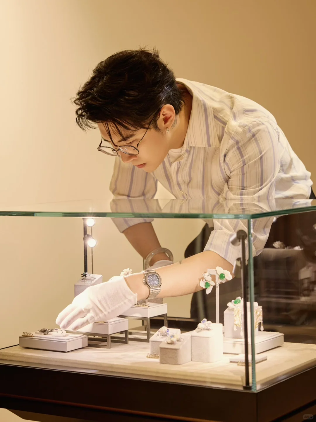 苏富比旗舰艺廊展售| 龙梓嘉CIGALONG珠宝