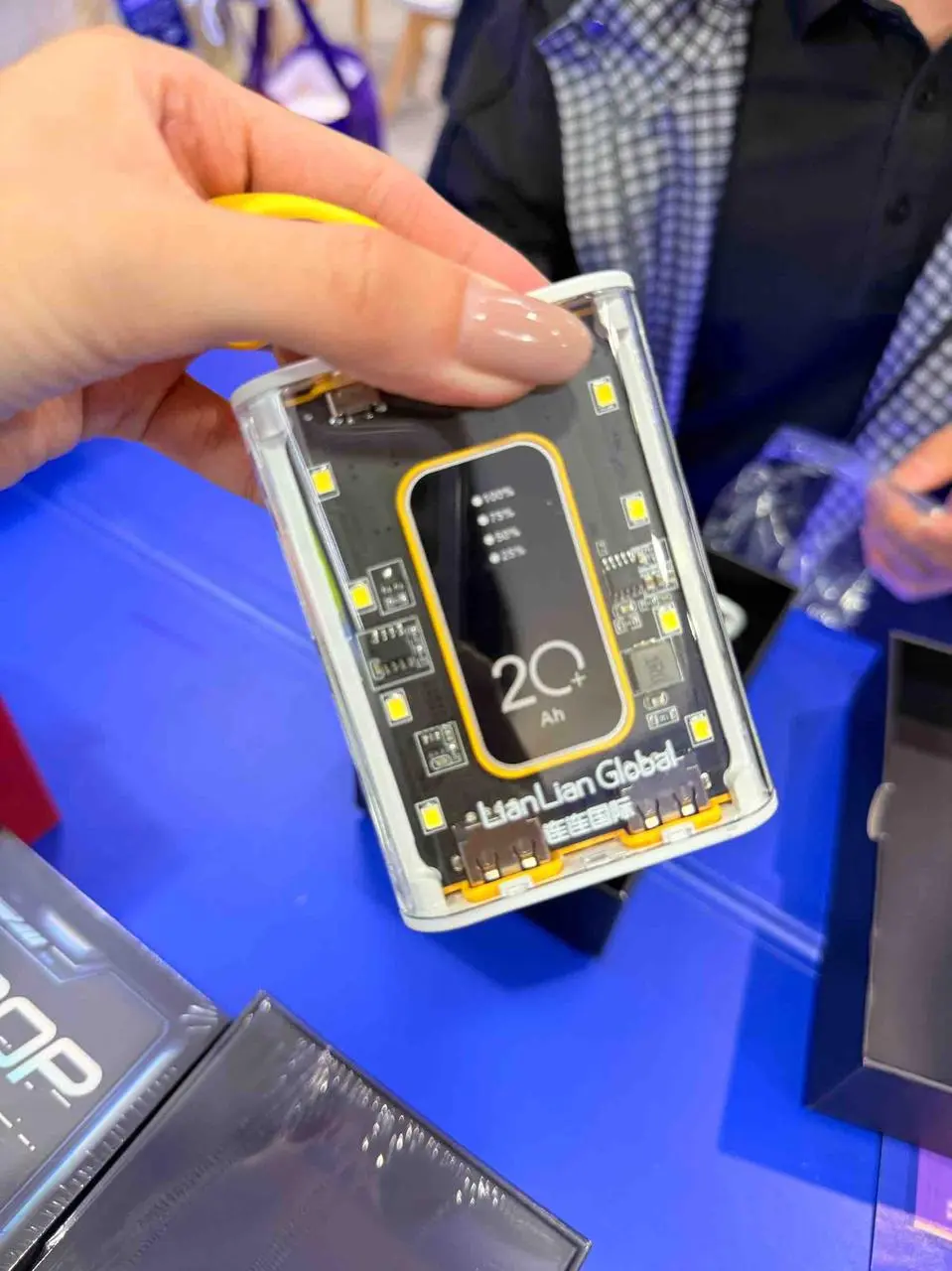 亚马逊峰会逛展，太有意思了！???